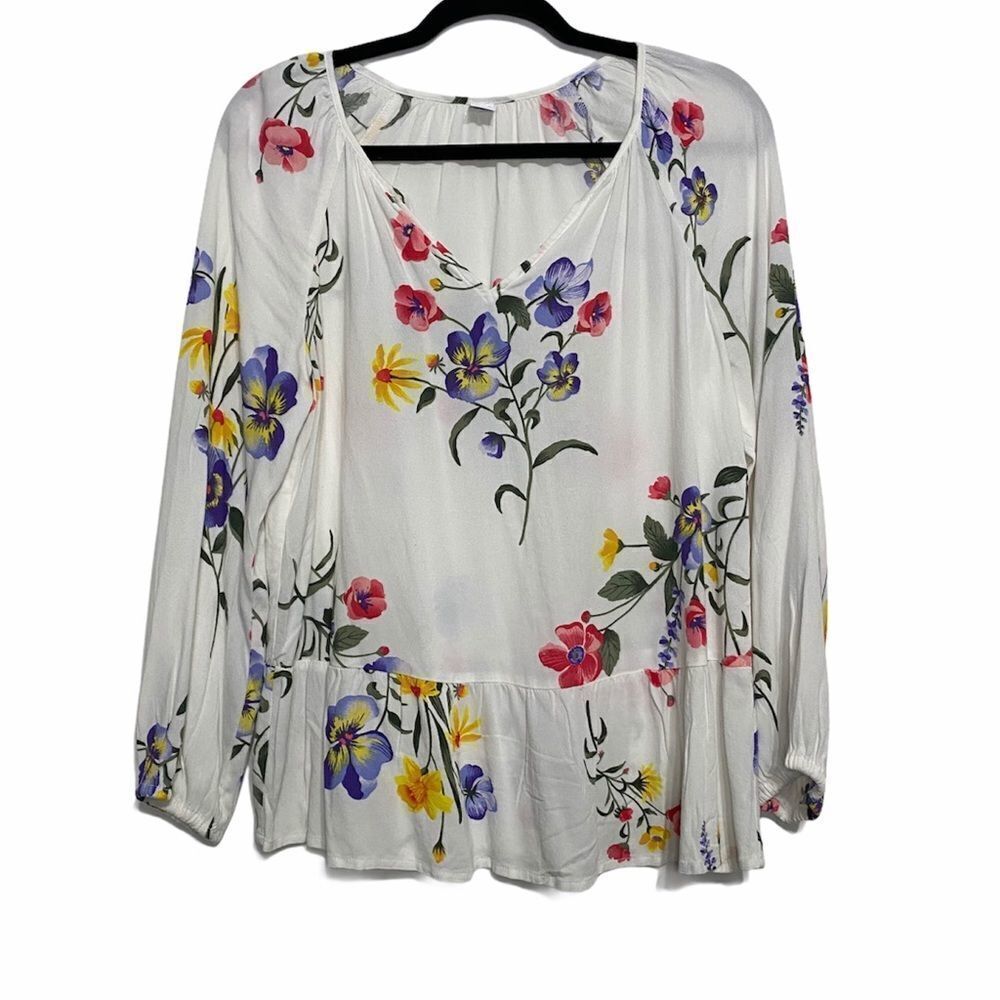 Old Navy‎ White Floral V Neck Blouse